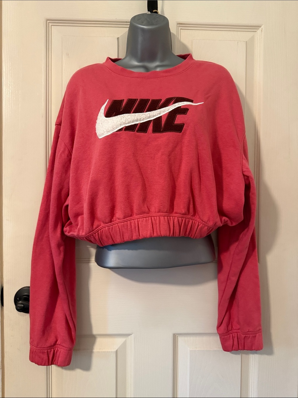 Nike Cropped Sweatshirt in Rose Pink with White Swoosh